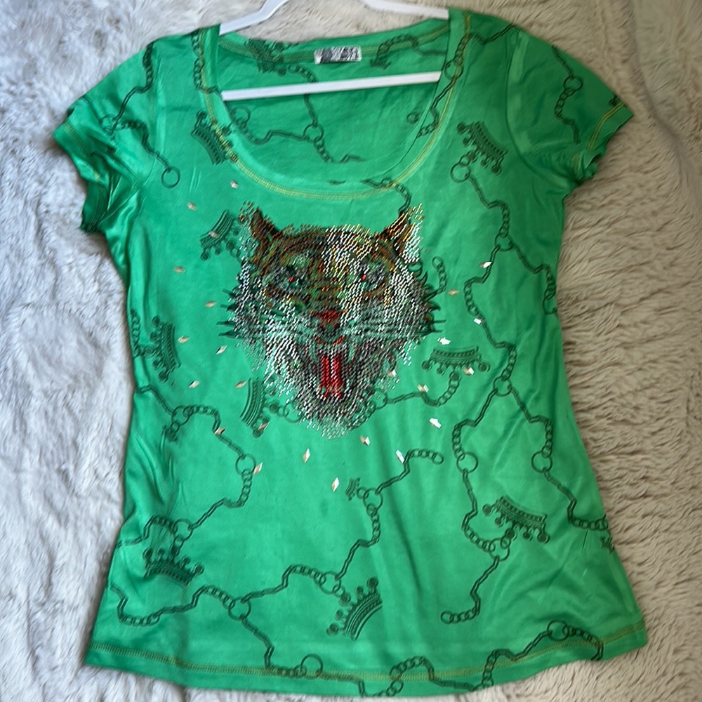 Love 💕 amour fashion ladies top
